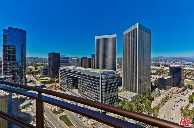 Los Angeles, CA, 90067