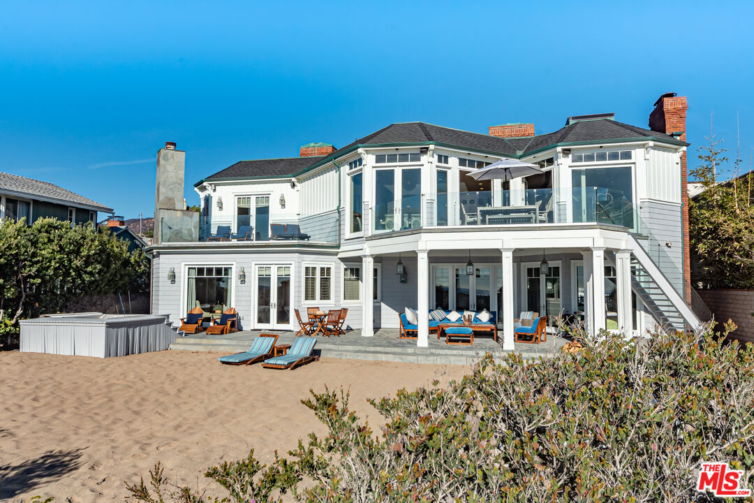 Rare 80-Ft Beachfront Lot on Exclusive Broad Beach