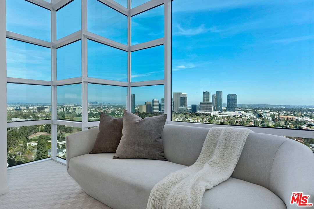 Los Angeles, CA, 90024