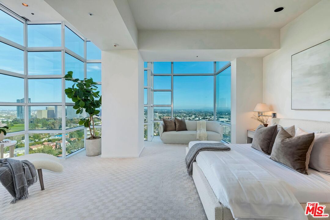 Los Angeles, CA, 90024