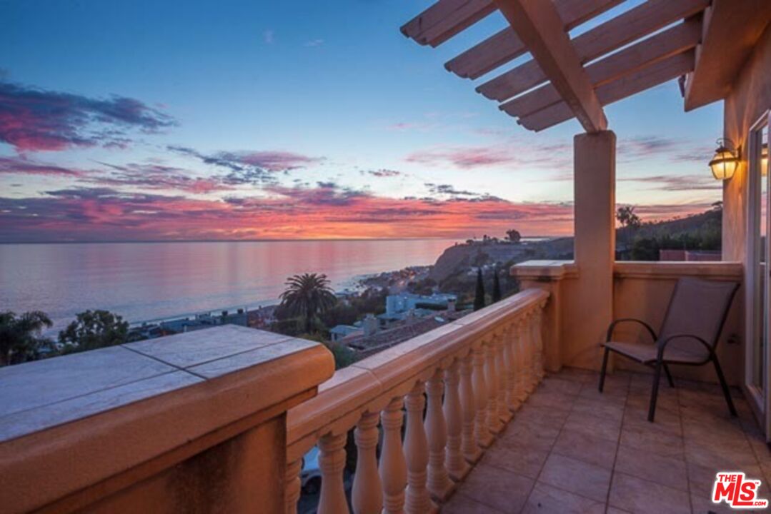 Malibu, CA, 90265
