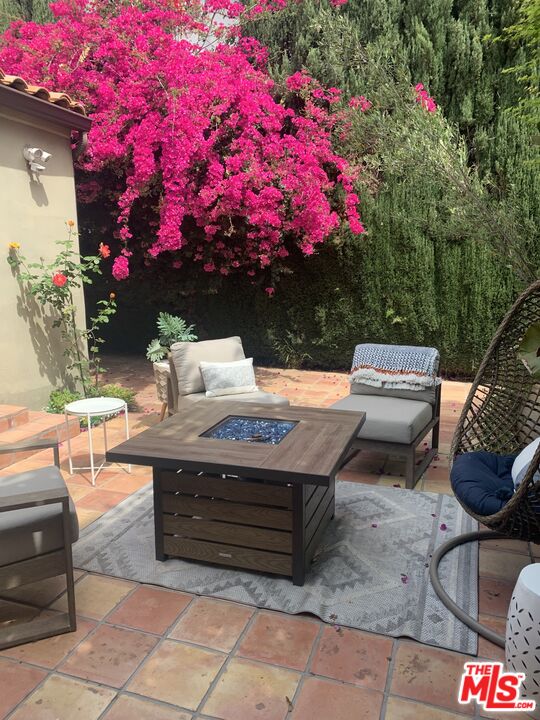 Beverly Hills, CA, 90211