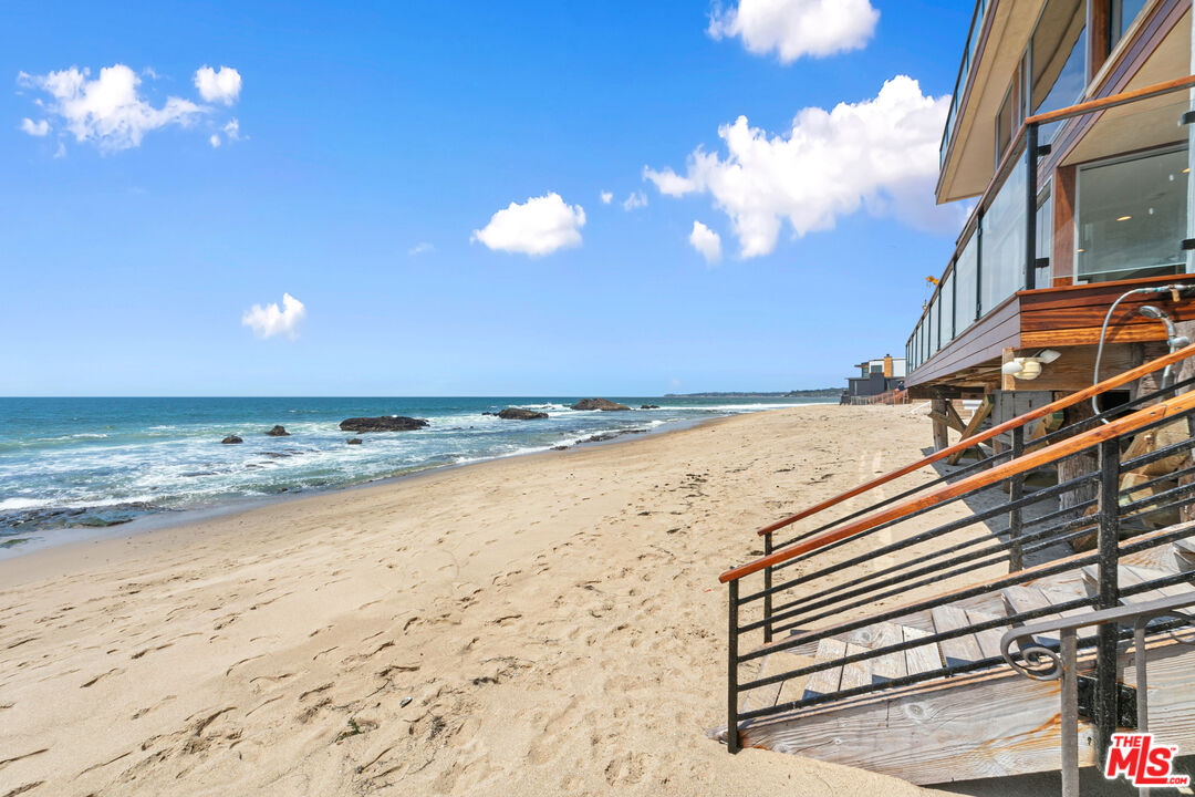 24928 Malibu Rd
