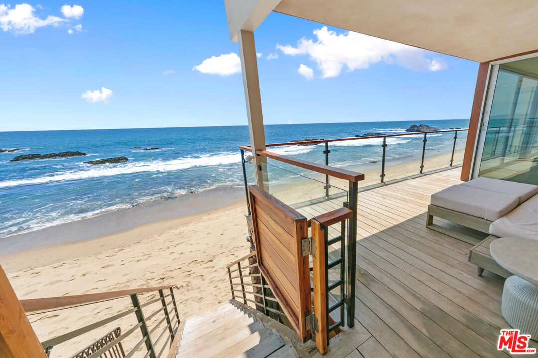 24928 Malibu Rd