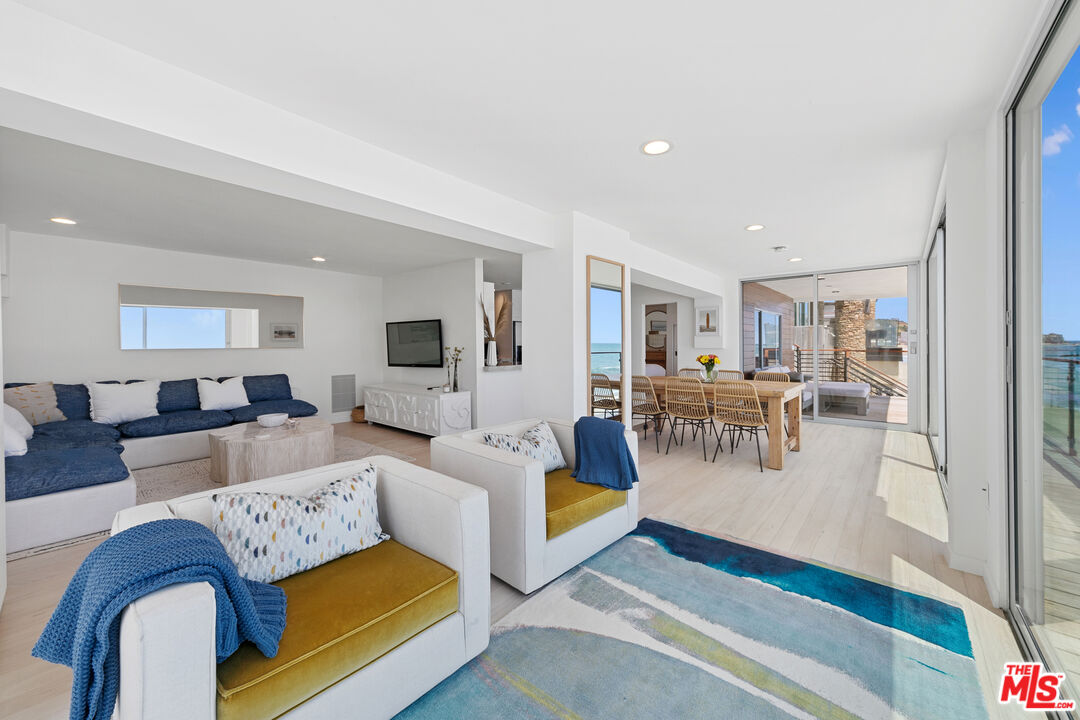 24928 Malibu Rd