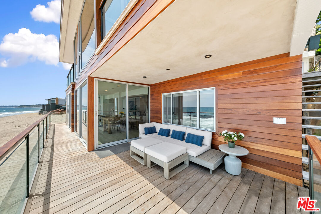 24928 Malibu Rd