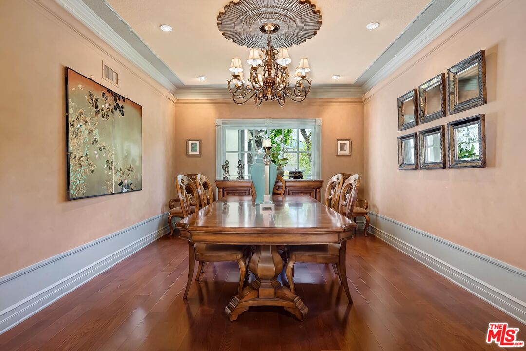 4239 Tarzana Estates Dr