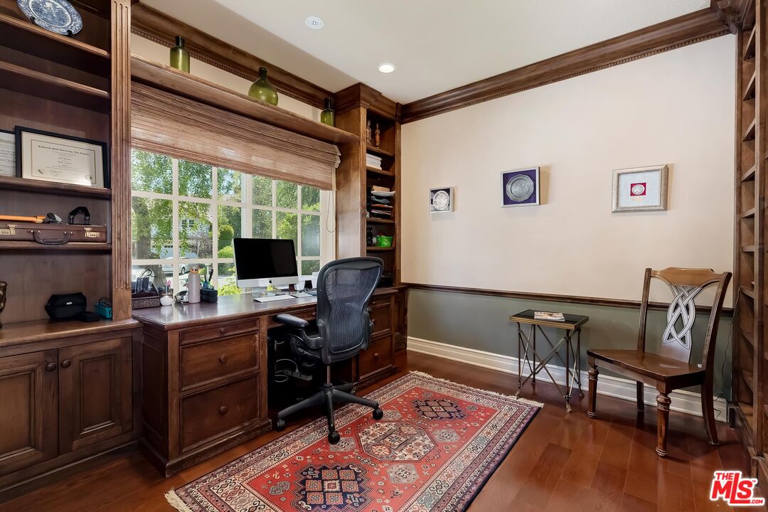 4239 Tarzana Estates Dr