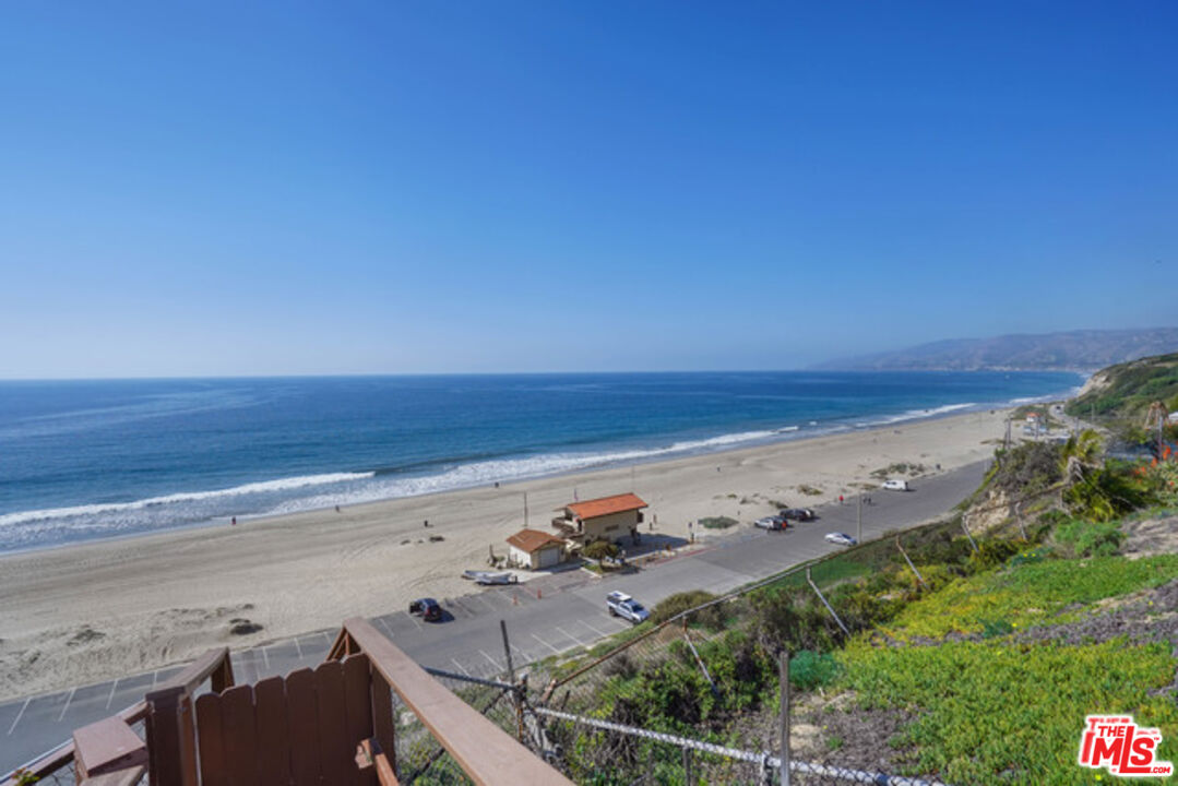 7263 Birdview Ave