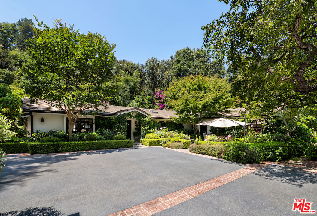 7692 Woodrow Wilson Dr