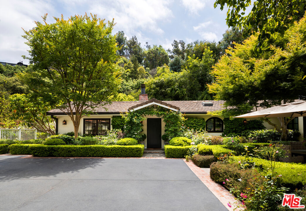 7692 Woodrow Wilson Dr
