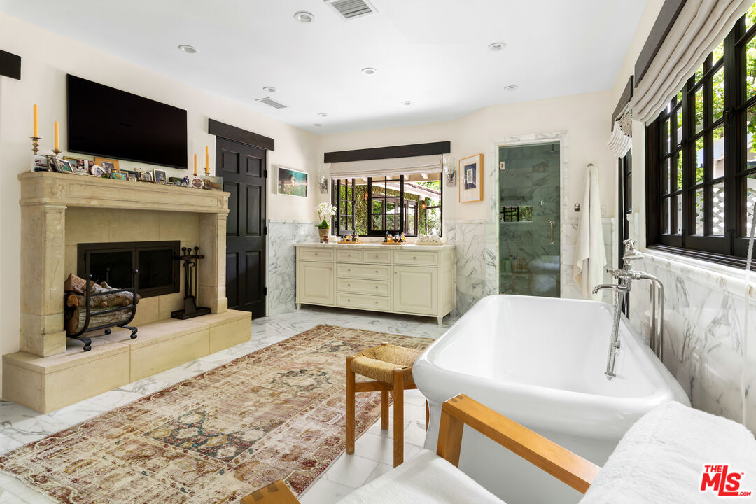 7692 Woodrow Wilson Dr
