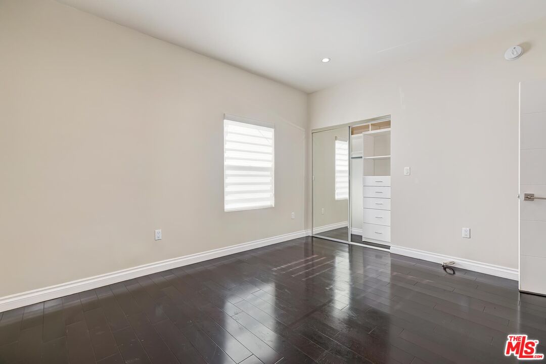 435 N Ogden Dr