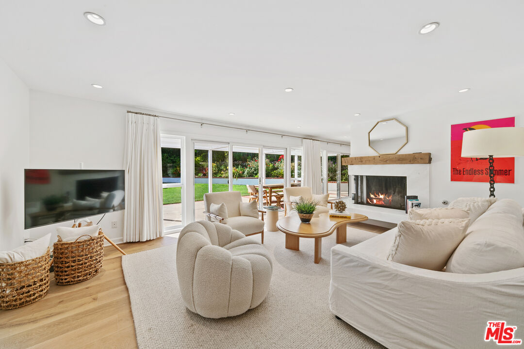 Malibu, CA, 90265