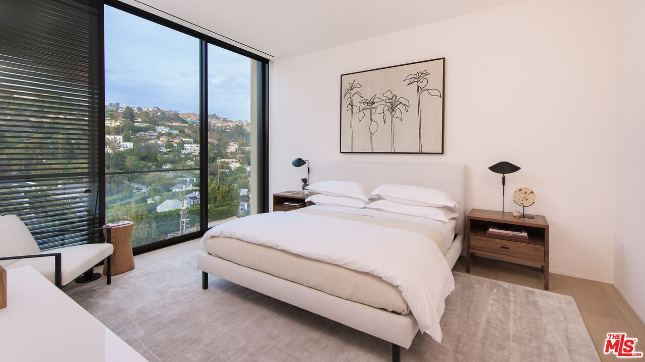 9040 W Sunset Blvd Unit: PH-A