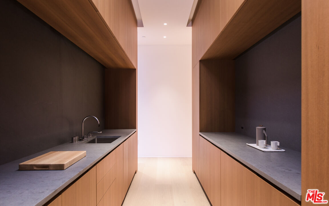 9040 W Sunset Blvd Unit: PH-A