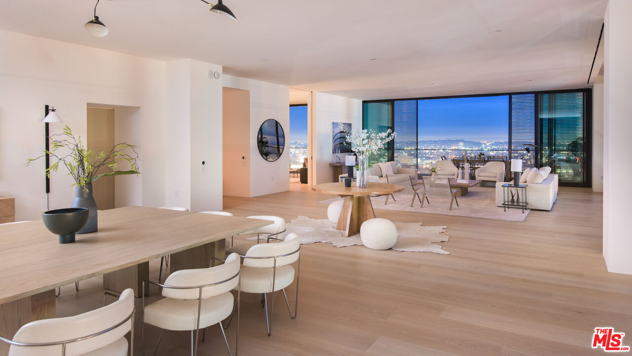 9040 W Sunset Blvd Unit: PH-A