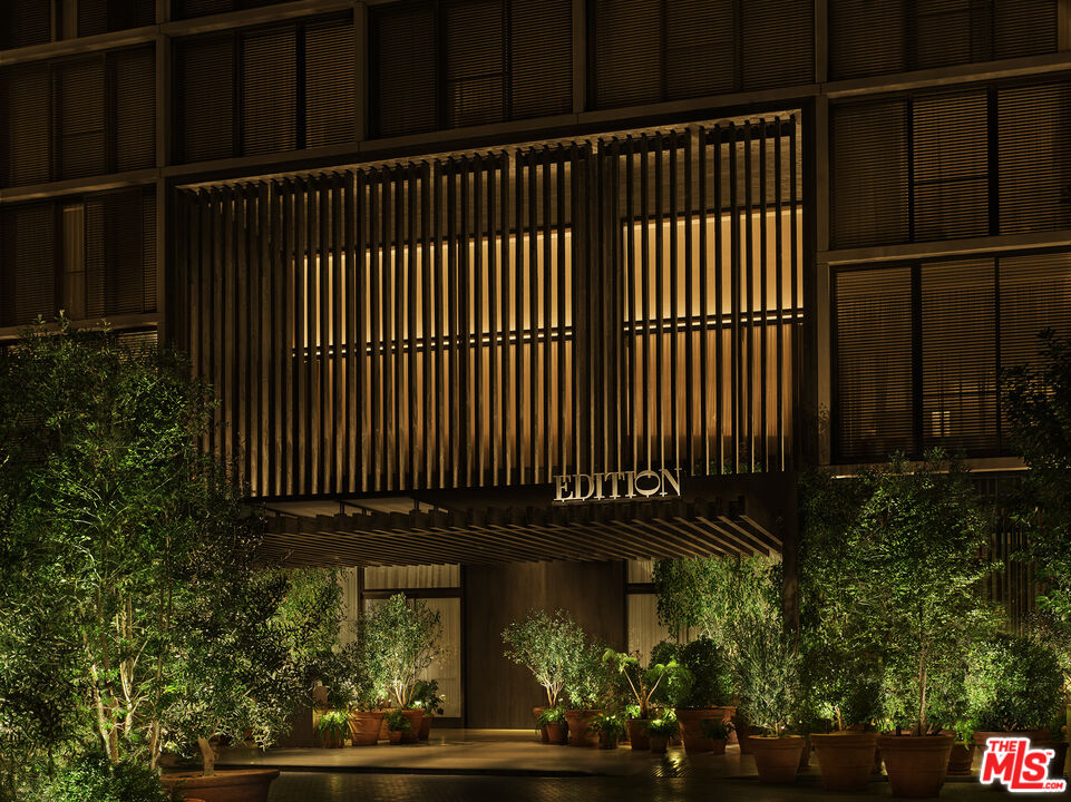 9040 W Sunset Blvd Unit: PH-A