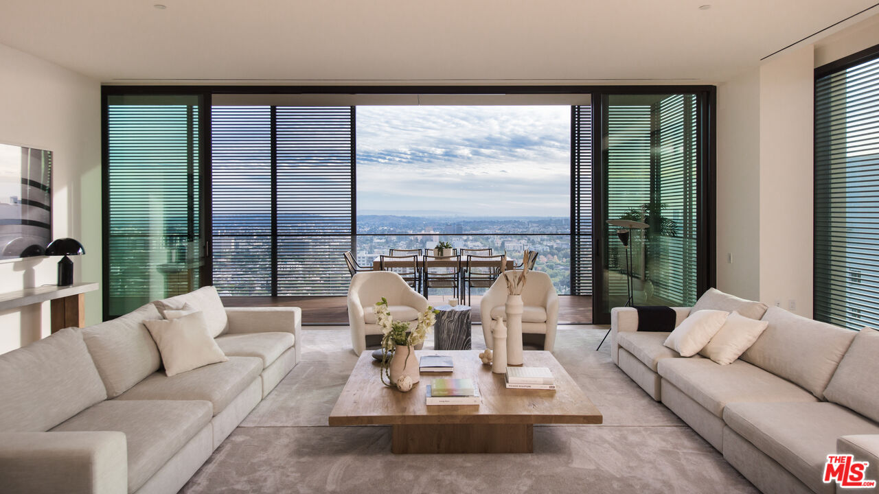 9040 W Sunset Blvd Unit: PH-A