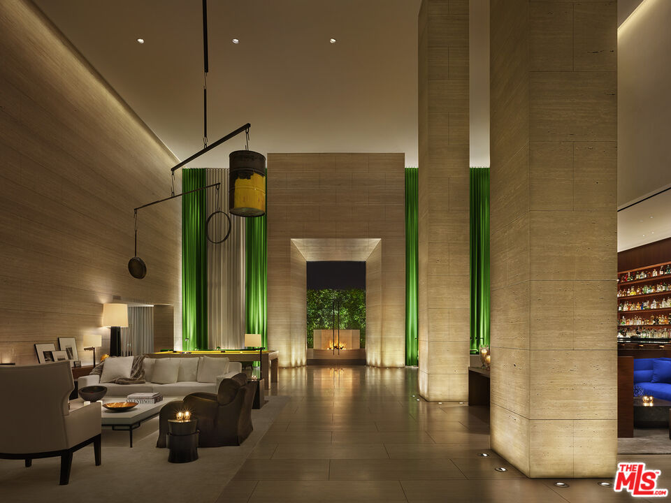 9040 W Sunset Blvd Unit: PH-A