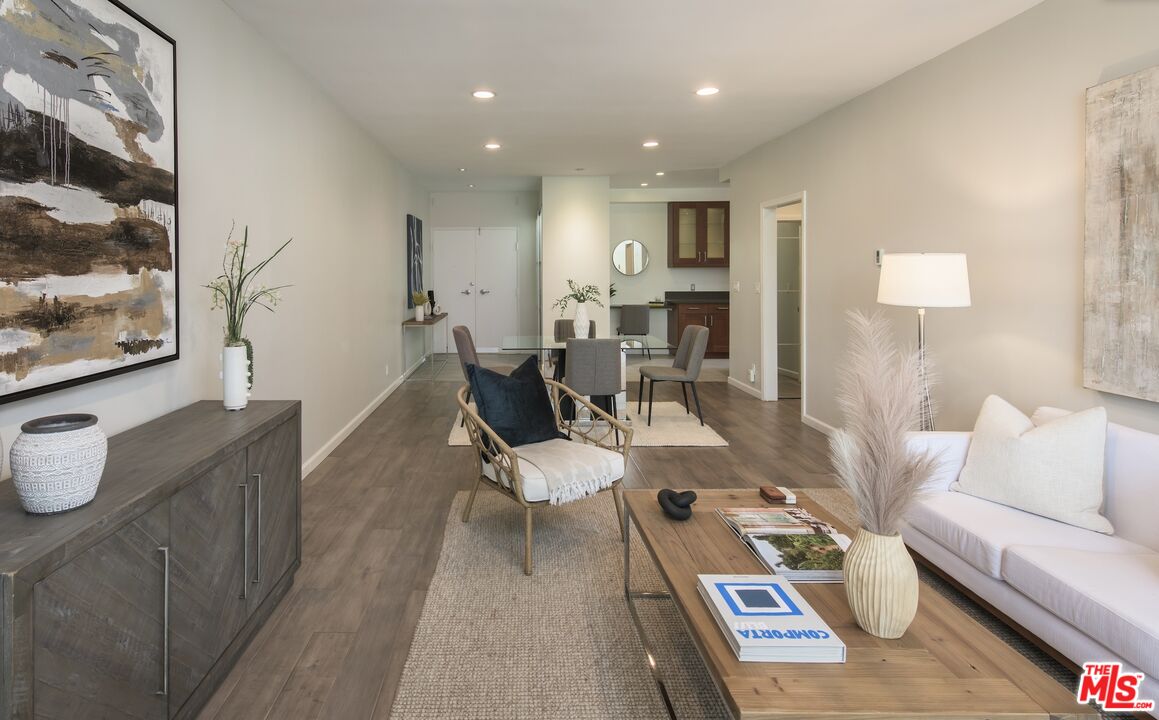 Pacific Palisades, CA, 90272