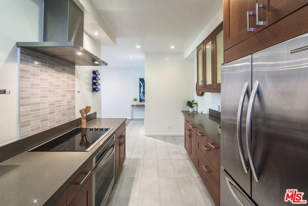 Pacific Palisades, CA, 90272