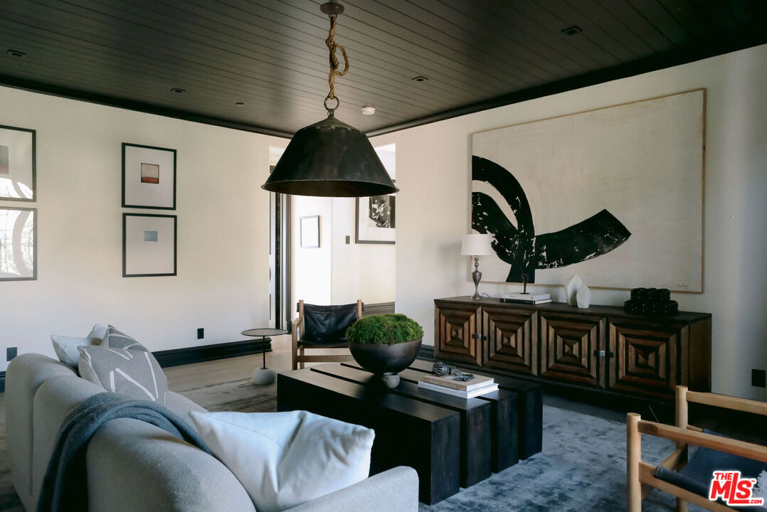 Pacific Palisades, CA, 90272