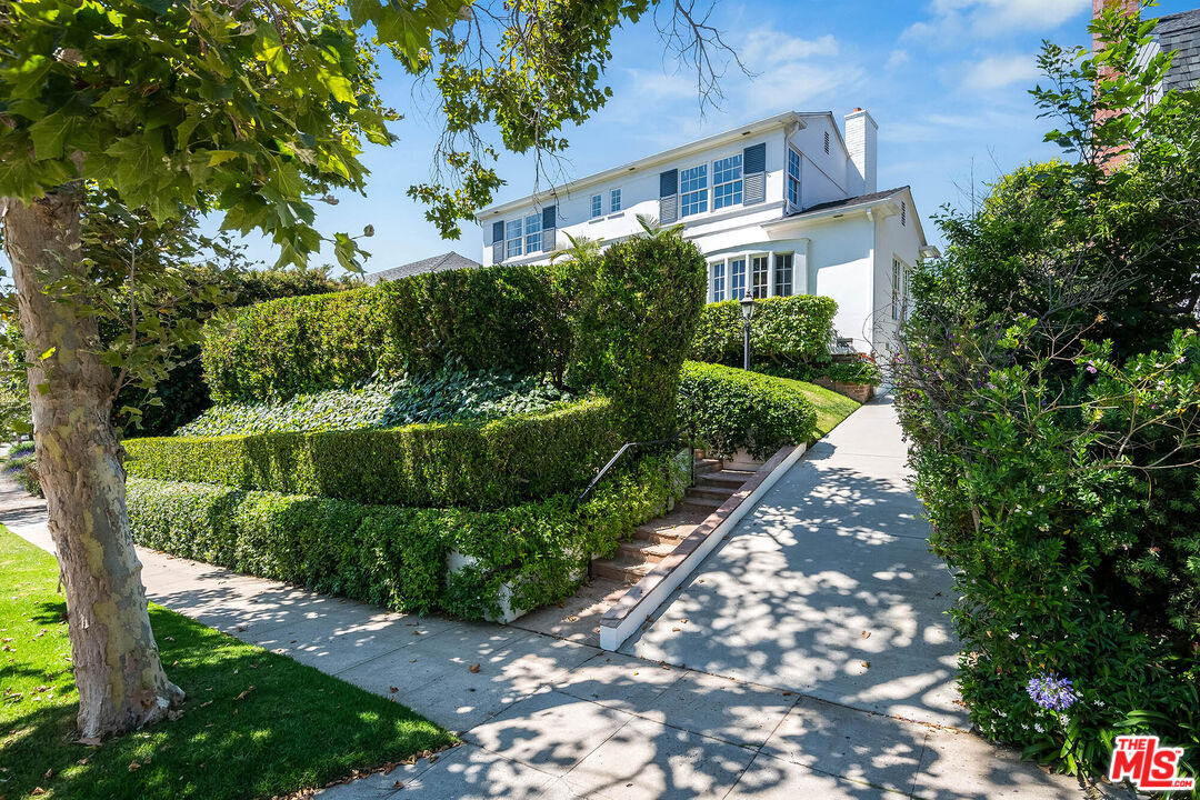 2755 Mcconnell Dr