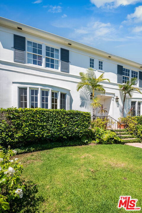2755 Mcconnell Dr