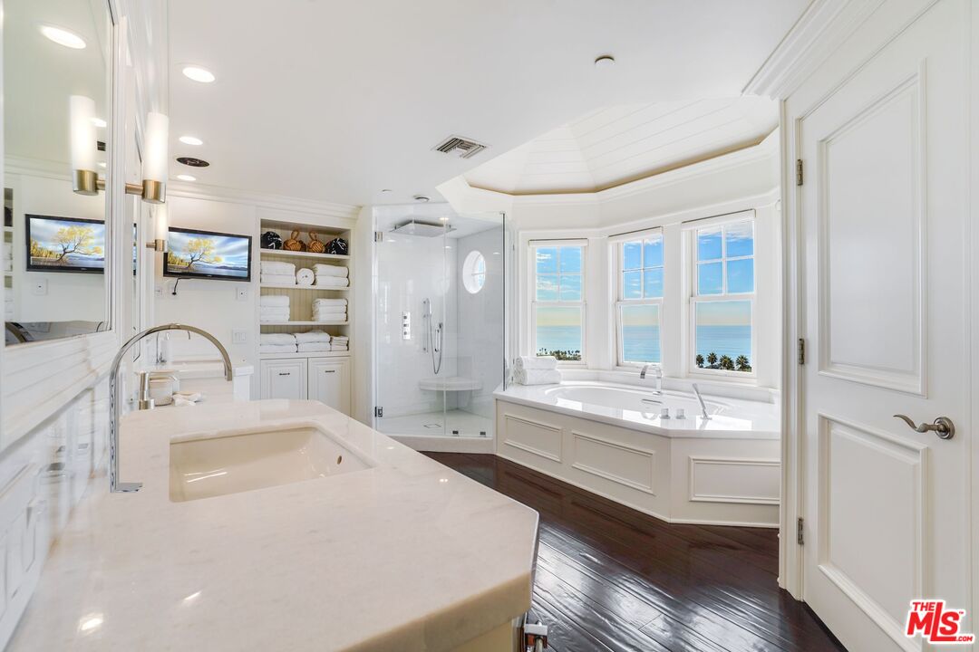 6277 Sea Star Dr