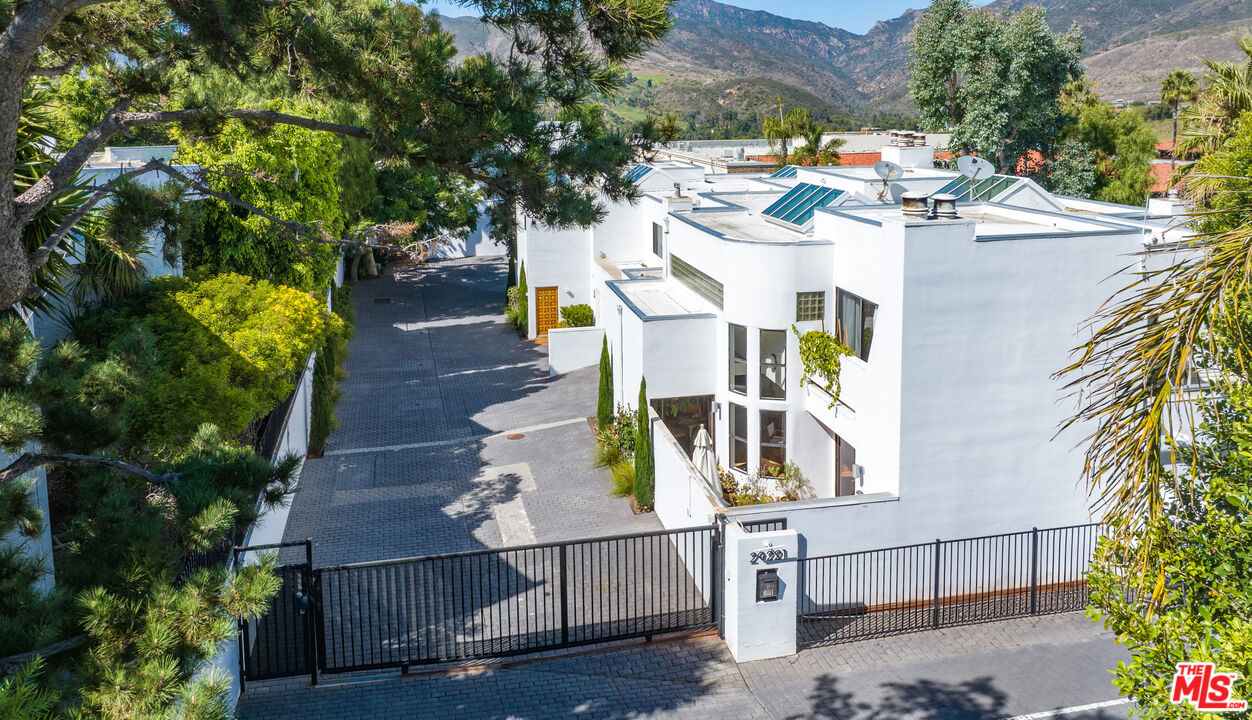 29221 Heathercliff Rd Unit: 6