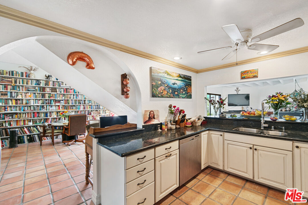29221 Heathercliff Rd Unit: 6