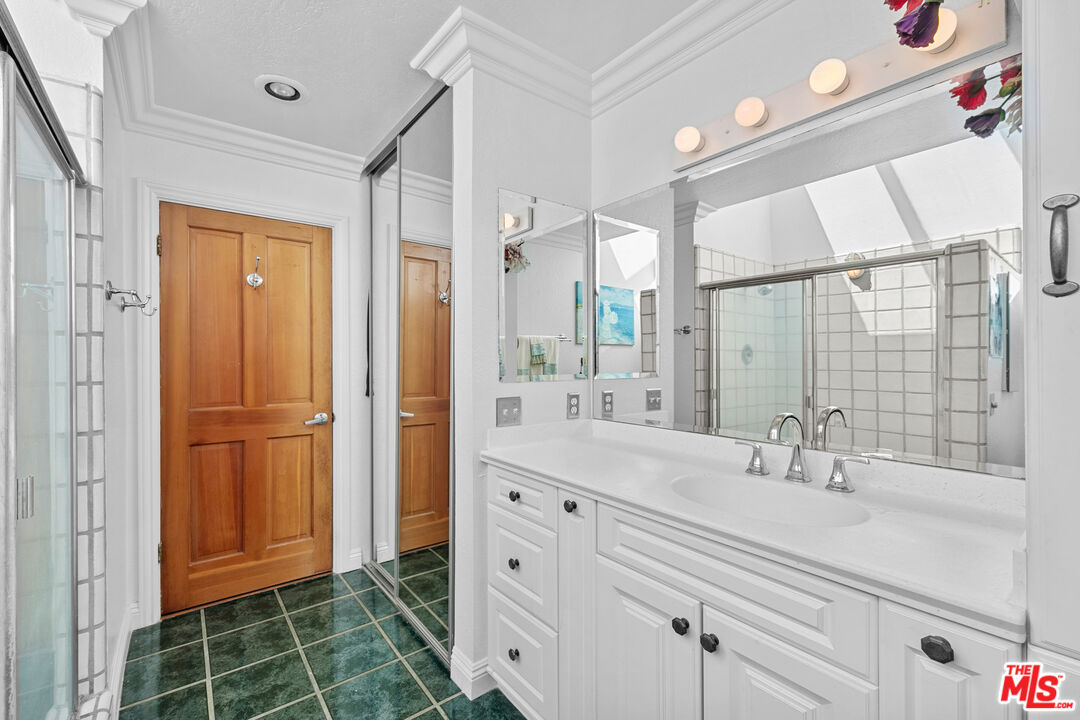 29221 Heathercliff Rd Unit: 6