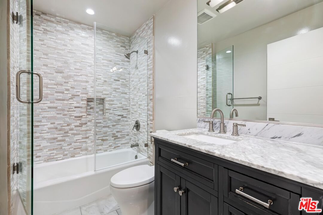 435 N Ogden Dr