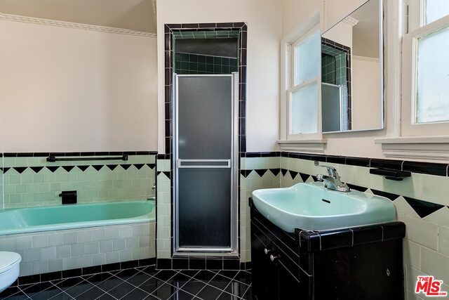 356 N Doheny Dr Unit: 358