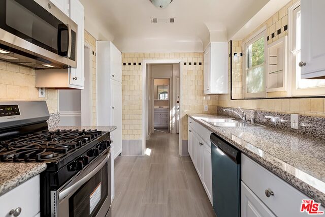 356 N Doheny Dr Unit: 358
