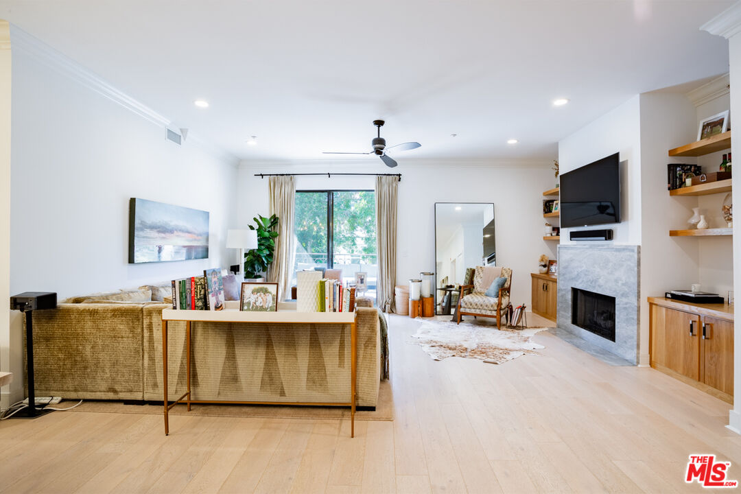 Pacific Palisades, CA, 90272
