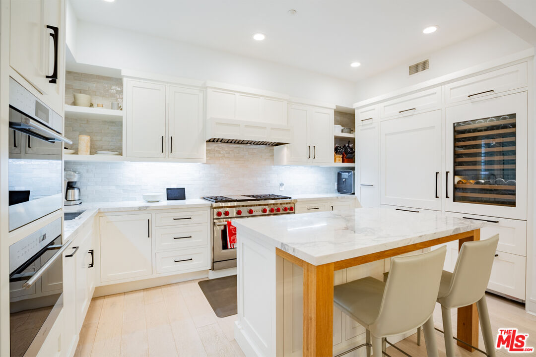 Pacific Palisades, CA, 90272