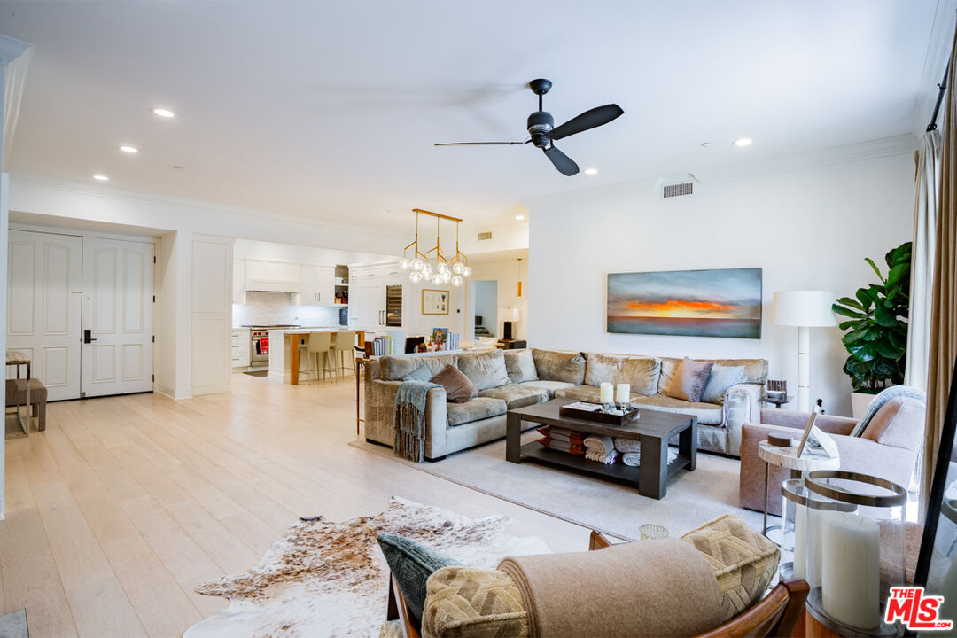 Pacific Palisades, CA, 90272