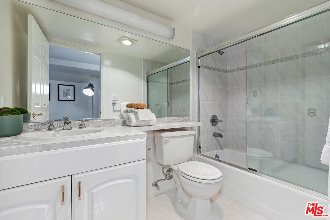 1911 Manning Ave Unit: 1