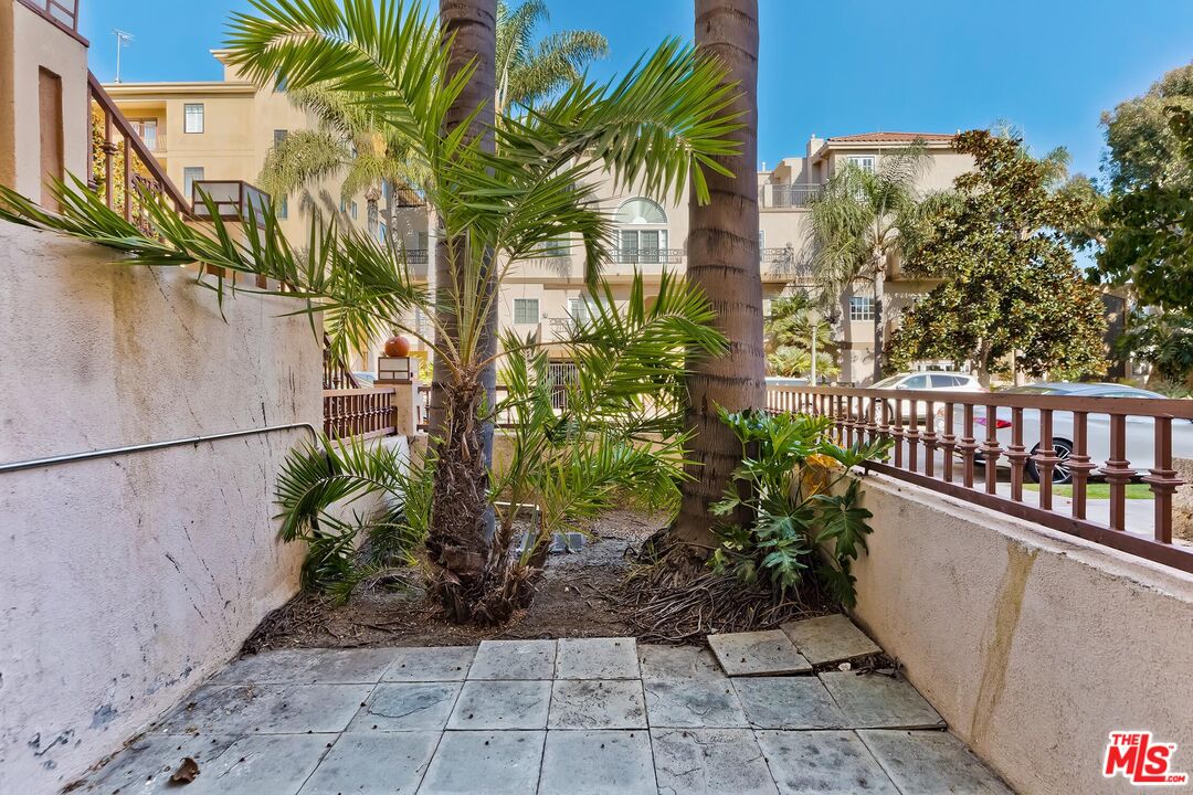 1911 Manning Ave Unit: 1
