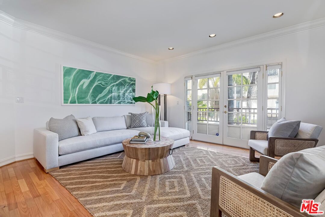 1911 Manning Ave Unit: 1