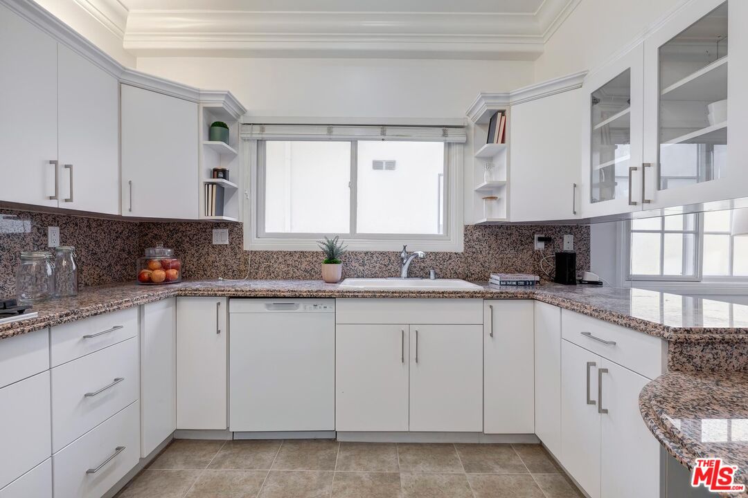 1911 Manning Ave Unit: 1