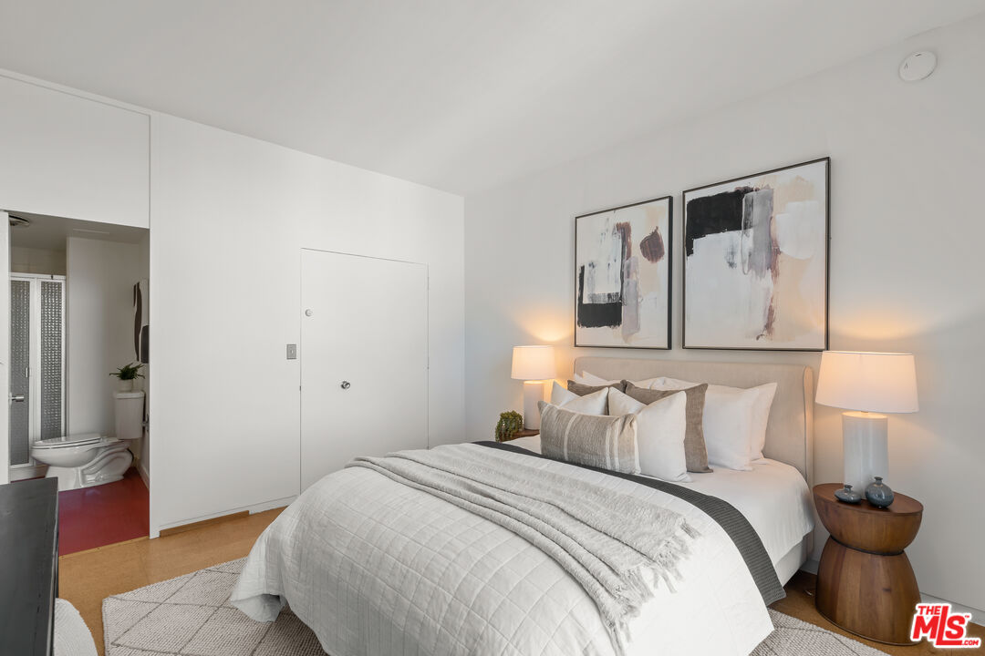 1333 S Beverly Glen Blvd Unit: 906