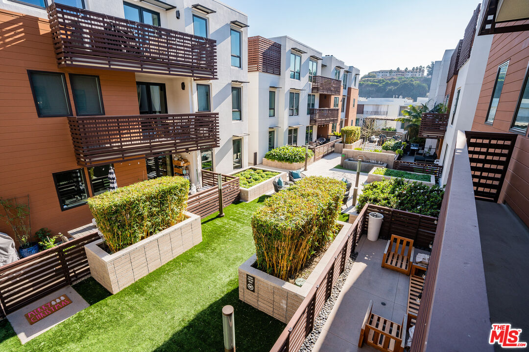 6030 Seabluff Dr Unit: 405