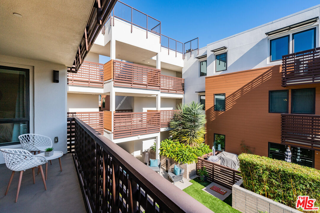 6030 Seabluff Dr Unit: 405