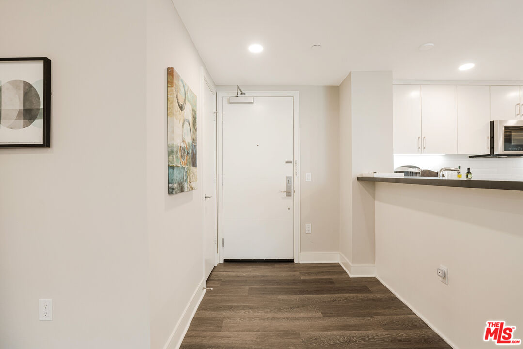 6030 Seabluff Dr Unit: 405