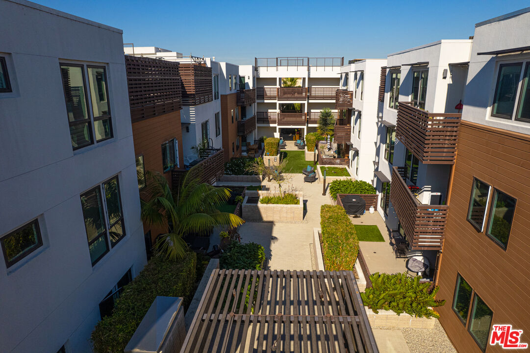6030 Seabluff Dr Unit: 405