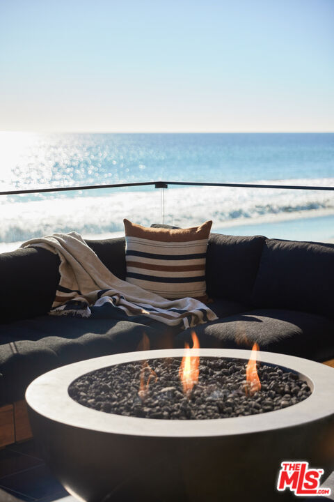 22160 Pacific Coast Hwy