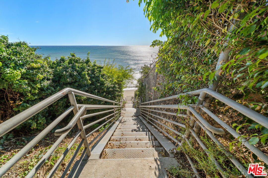 Malibu, CA, 90265